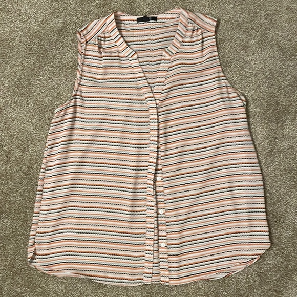 Like new! NYDJ chiffon tank Sz. Small - Picture 1 of 4